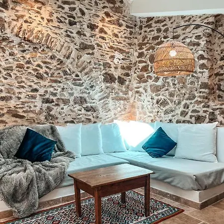 Villa With Private Pool & Air Conditioning Near St-tropez Cogolin